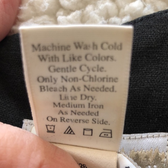 EUC- Gorgeous Embroidered Black Shift Dress - Picture 7 of 8